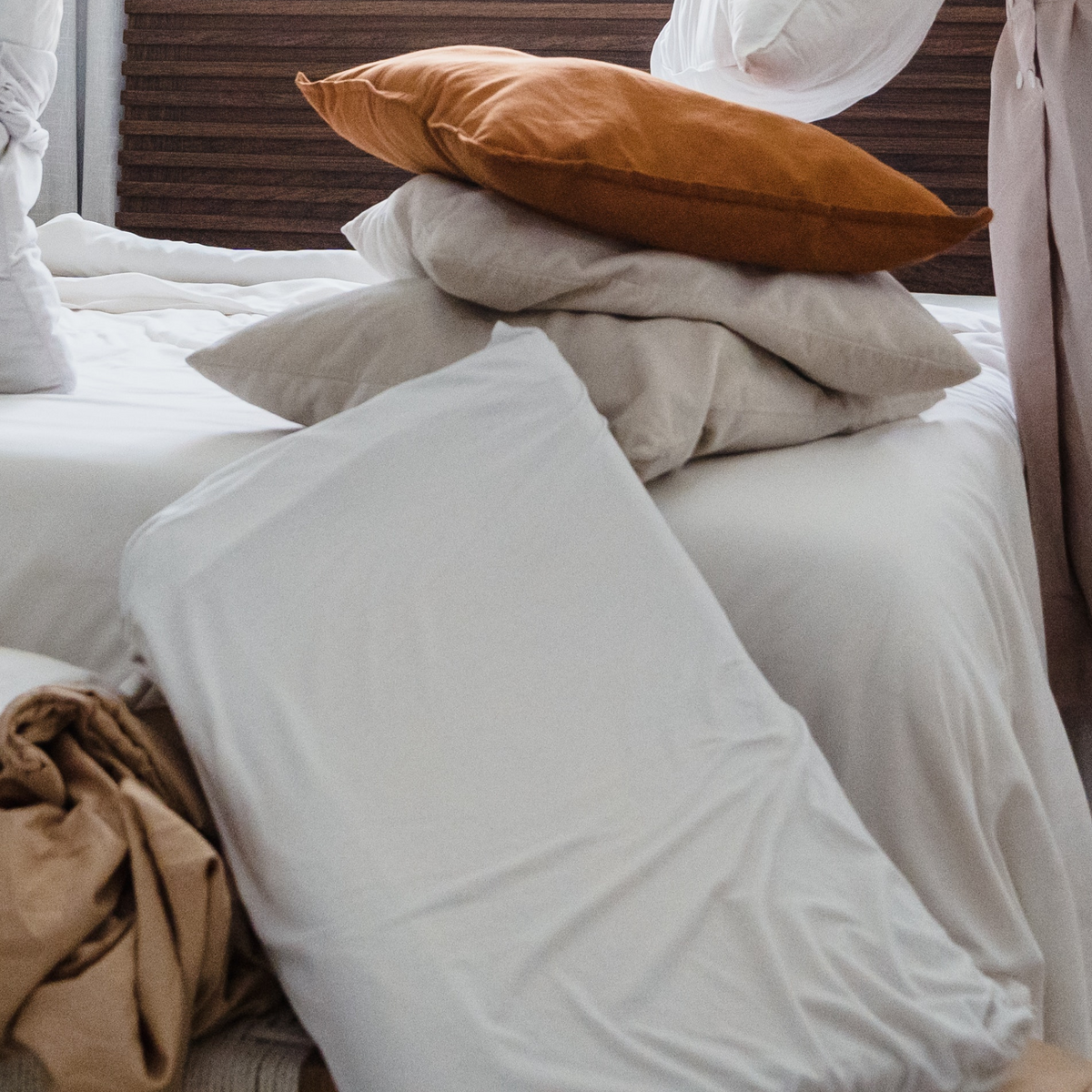 Ways to Reuse an Old Pillowcase: Storage and Small Sewing Projects